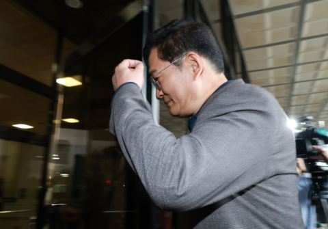 검찰, '민주당 돈봉투 핵심 의혹' 송영길 전 보좌관 박용수 구속영장 청구