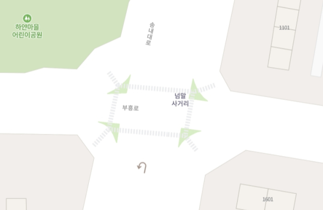 넘말사거리 보행섬 배치 현황. 네이버 지도