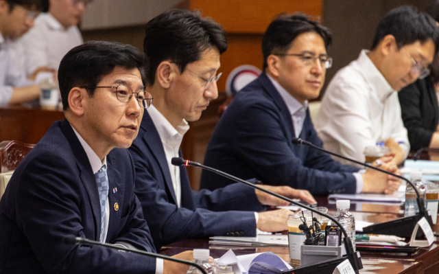 최상대 기획재정부 2차관이 29일 오전 서울 종로구 정부서울청사에서 열린 재정 집행 관계 차관회의에서 발언하고 있다. 연합뉴스