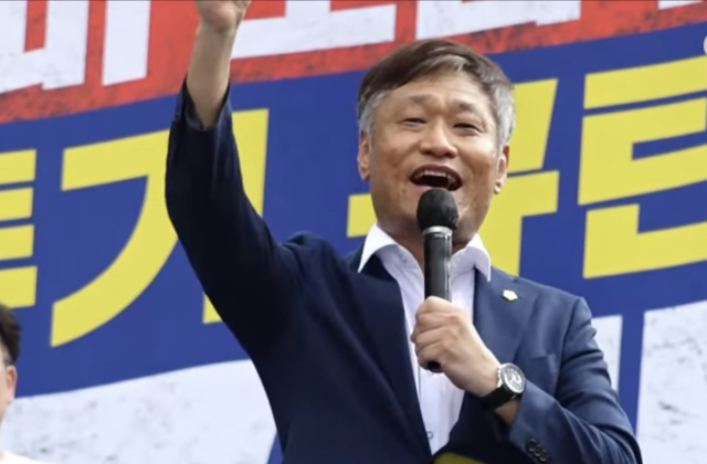 이경원 경산시의원이 1일 오후 서울 중구 숭례문 일대에서 열린