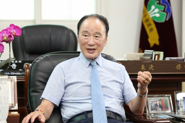 김윤철 서광산업 회장은 