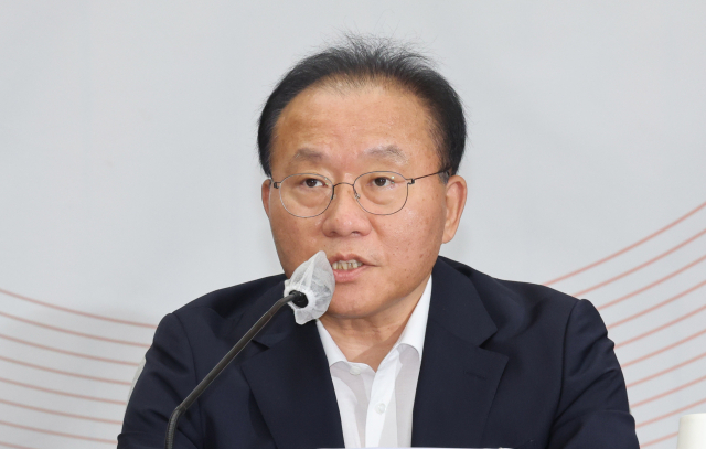 국민의힘 윤재옥 원내대표가 21일 오전 서울 여의도 국회에서 열린 원내대책회의에서 발언하고 있다. 연합뉴스