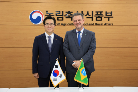 정황근 농식품부 장관, 브라질 농축산부 장관과 스마트농업 협력방안 등 논의 