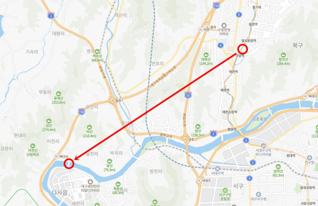 A씨가 15일 실종된 대구 북구 팔거천 태암교 인근 위치(오른쪽 위 빨간원)와 28일 발견된 대구 달성군 다사읍 금호강 세천2교 인근 위치(왼쪽 아래 빨간원). 네이버 지도