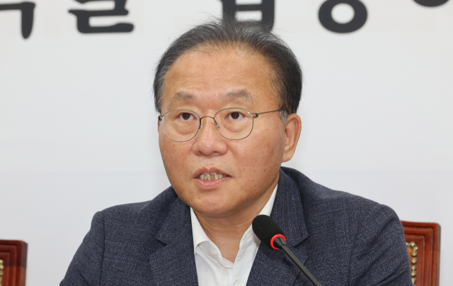 국민의힘 윤재옥 원내대표가 31일 오전 서울 여의도 국회에서 열린 최고위원회의에서 발언하고 있다. 연합뉴스