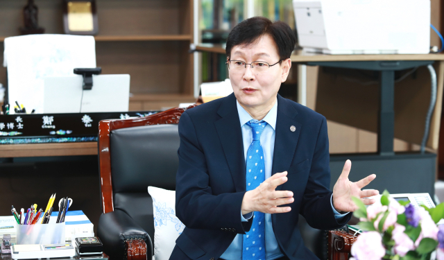정태주 안동대 총장이 취임 1개월을 맞아 매일신문과 인터뷰하고 있다. 안동대 제공