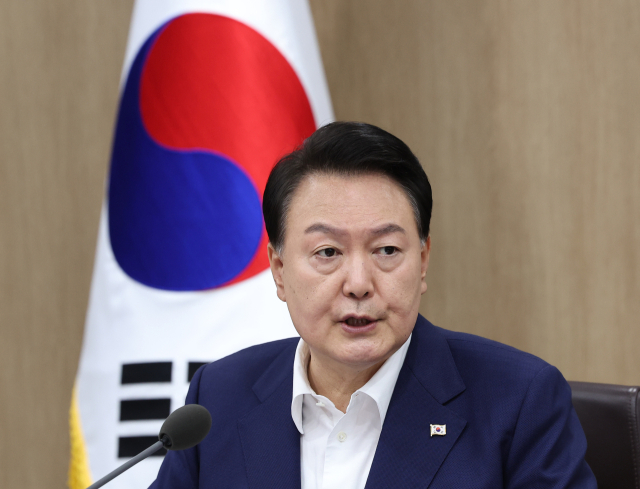 윤석열 대통령이 1일 서울 용산 대통령실 청사에서 국무회의를 주재하고 있다. 연합뉴스