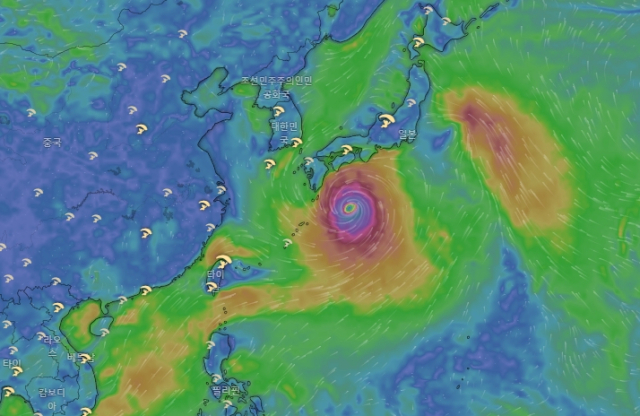 유럽중기예보센터(ECMWF) 모델 예상 8월 8일 0시 6호 태풍 카눈 위치