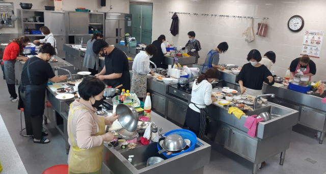 안동시 평생학습원이 하반기 교육생 모집에 들어간다. 안동시 제공