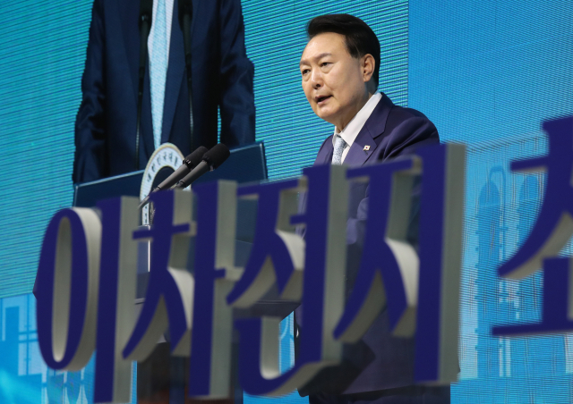 윤석열 대통령이 2일 전북 군산새만금컨벤션센터(GSCO)에서 열린 
