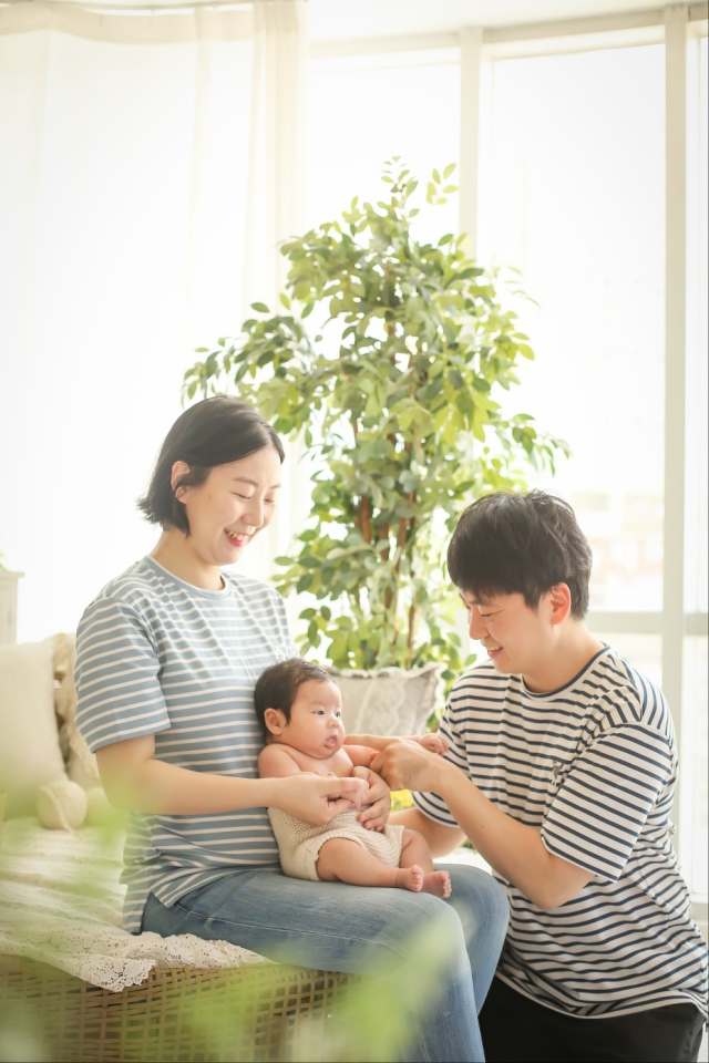 박명선·정민수 부부 첫째 아들 정윤호