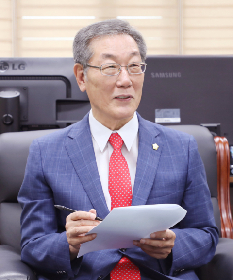 권기익 안동시의회 의장