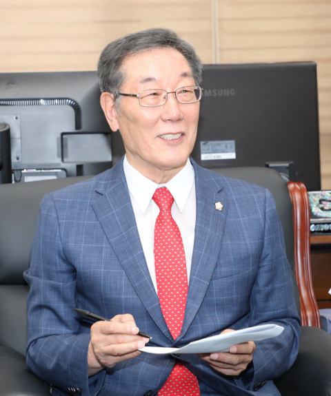 권기익 안동시의회 의장