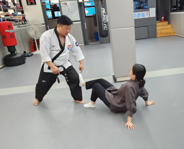 7일 오전 11시 30분쯤 대구 북구 침산동 태권도장 한미르 태권도장에서 기자가 직접 호신술을 배워봤다. 윤수진 기자