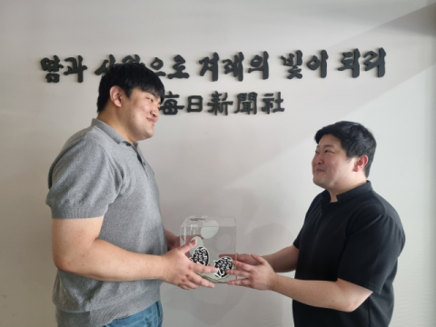 '보드게임카페 21' 김성원·치원 씨 형제 5년째 '매일신문 이웃사랑' 성금