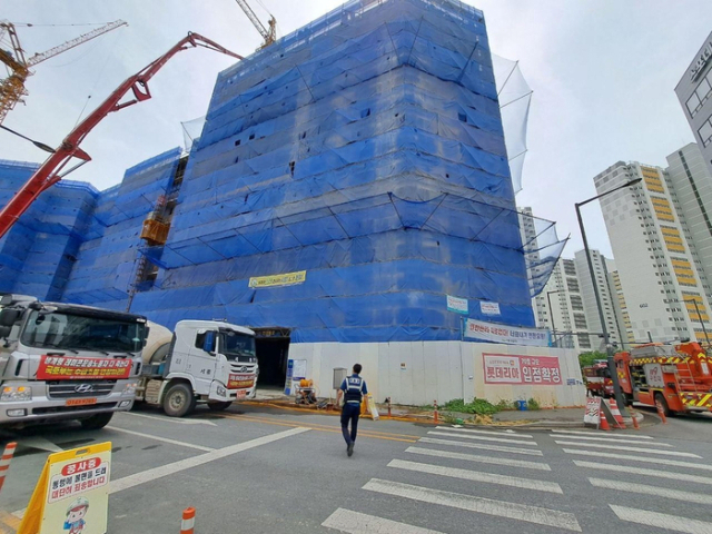 경기도 안성시 옥산동 한 신축 공사장에서 붕괴 사고가 발생했다. 사고 현장. 경기도소방재난본부