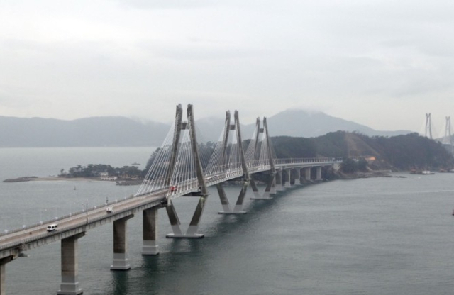 거가대교 전경. 연합뉴스