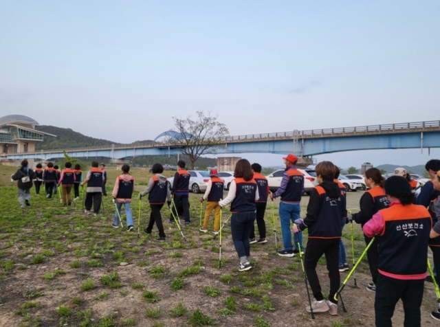 경북 구미 선산보건소는 건강생활실천 및 비만 관리 사업의 일환인 제2기 노르딕 워킹클럽을 오는 9월부터 운영한다. 구미시 제공