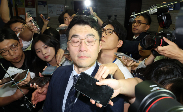 17일 국회 윤리특별위원회에서 김남국 의원이 나오고 있다. 윤리특위는 거액의 가상자산 보유 논란으로 더불어민주당을 탈당한 김남국 의원 징계안을 심사한다. 연합뉴스