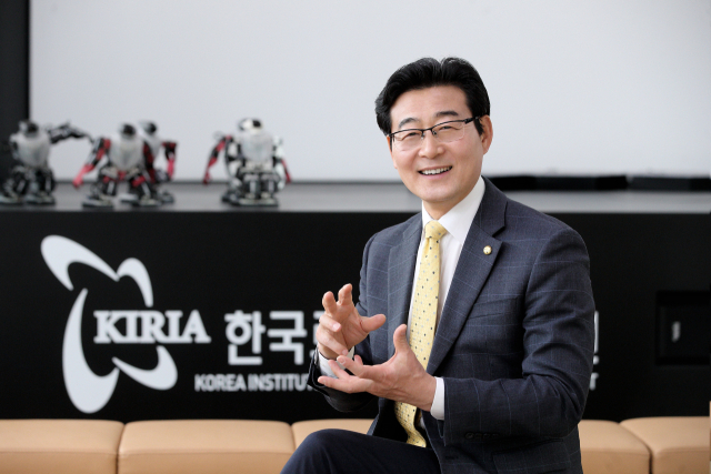 손웅희 한국로봇산업진흥원장. 한국로봇산업진흥원 제공