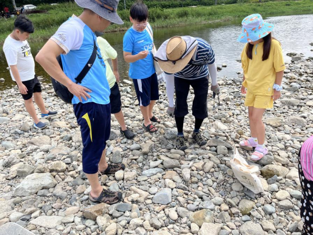 영남자연생태보존회는 지난 22일 대구시내 초등학교 환경동아리와 함께 