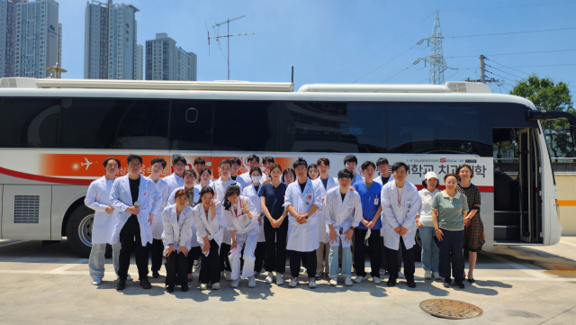 경북대학교치과병원은 경북대 치과대학과 의료봉사를 실시했다. 경북대학교치과병원 제공