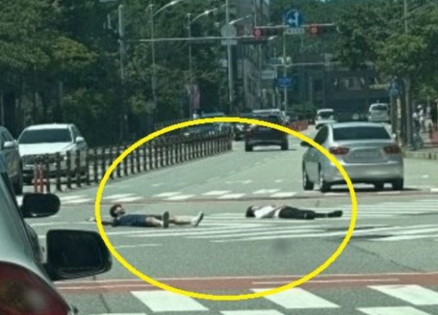 어린이보호구역(스쿨존) 내 안전 운전 의무 부주의로 사망·상해 교통사고를 낼 경우 가중 처벌토록 하는 