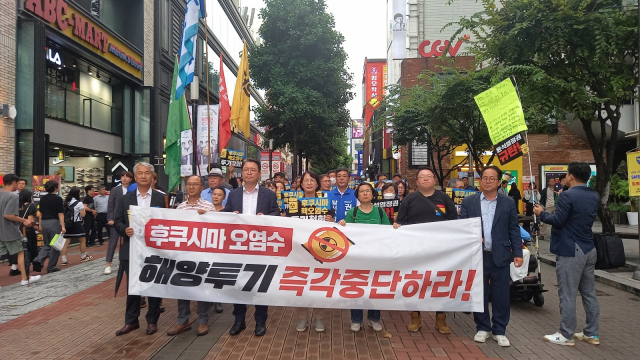 더불어민주당 대구시당은 지난 30일 옛 중앙파출소 앞에서 범야권 및 시민단체들과 함께