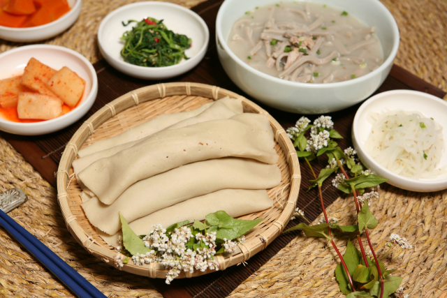 빙떡과 메밀칼국수