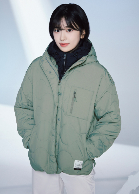 아웃도어 브랜드 네파가 친환경 충전재와 리사이클 소재를 적용한 에코 패딩 시리즈로