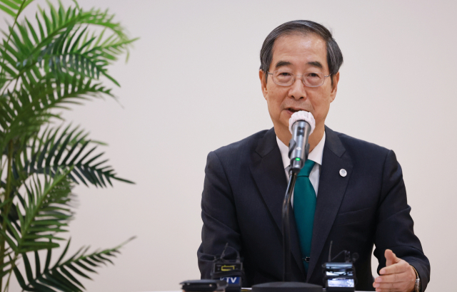 한덕수 국무총리가 19일 정부서울청사 별관에서 열린 출입기자 간담회에 참석해 발언하고 있다. 연합뉴스
