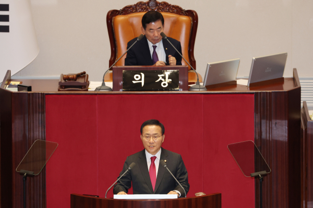 국민의힘 윤재옥 원내대표가 20일 서울 여의도 국회에서 열린 본회의에서 교섭단체 대표 연설을 하고 있다. 연합뉴스