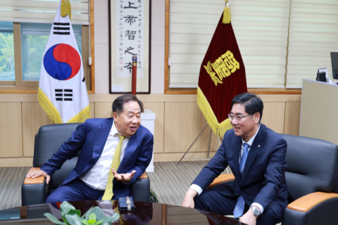 '사교육 대부' 손주은 메가스터디 회장, 계성고 방문 간담회