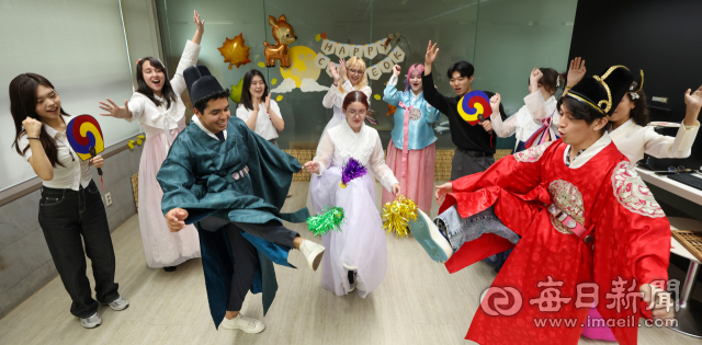 추석 명절을 앞둔 지난 25일 영남대학교 경산캠퍼스 국제교류센터에서 열린 