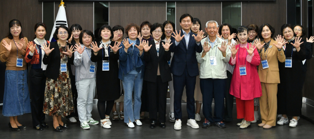 경산시는 6일 여성친화도시 제5기 시민참여단 위촉식과 역량 강화 교육을 했다.