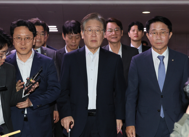 더불어민주당 이재명 대표가 6일 국회 본회의에 참석하기 위해 국회에 도착하고 있다. 연합뉴스