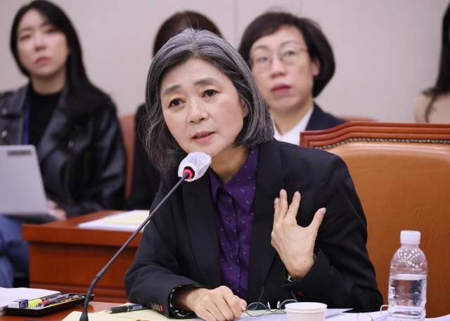 김행 여성가족부 장관 후보자가 5일 국회에서 열린 인사청문회에서 의원 질의에 답변하고 있다. 연합뉴스