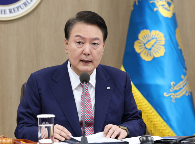 윤석열 대통령이 10일 서울 용산 대통령실 청사에서 국무회의를 주재하고 있다. 연합뉴스