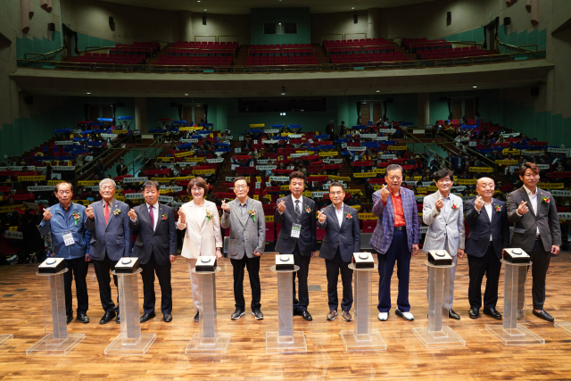경상북도농업기술원은 11일 의성문화회관에서 4-H 회원 1천 여 명이 모인 가운데 한마음대회를 개최했다. 경상북도농업기술원 제공