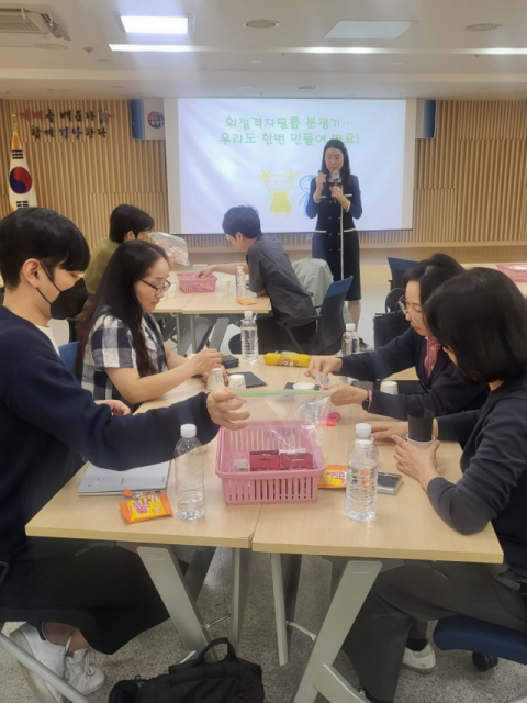 지난 11일 대구교육연수원에서 관내 초등 교사들을 대상으로 과학 과목 