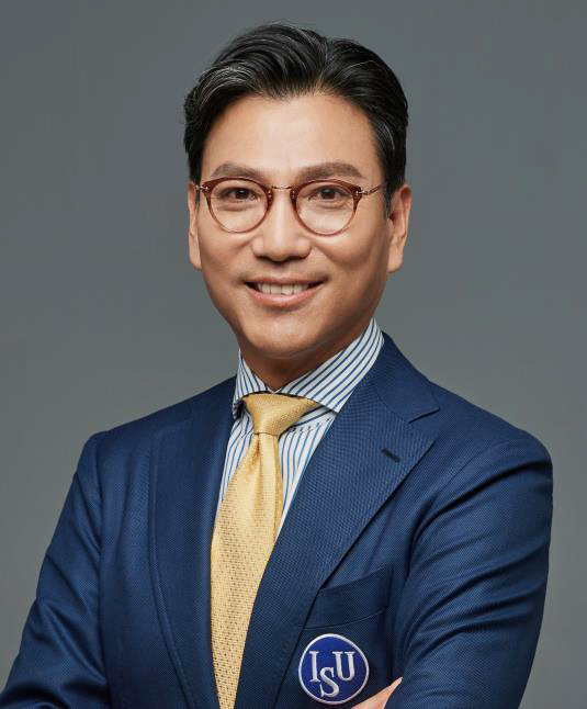 연합뉴스) 김재열 국제빙상경기연맹(ISU) 회장 겸 삼성경제연구소 사장이 국제올림픽위원회(IOC) 신규 위원으로 선출됐다. 김 회장은 17일 인도 뭄바이에서 열린 IOC 141차 총회의 신규 위원 선출 투표에서 유효표 73표 중 찬성 72표, 반대 1표를 받아 과반으로 신규 위원에 뽑혔다. 연합뉴스