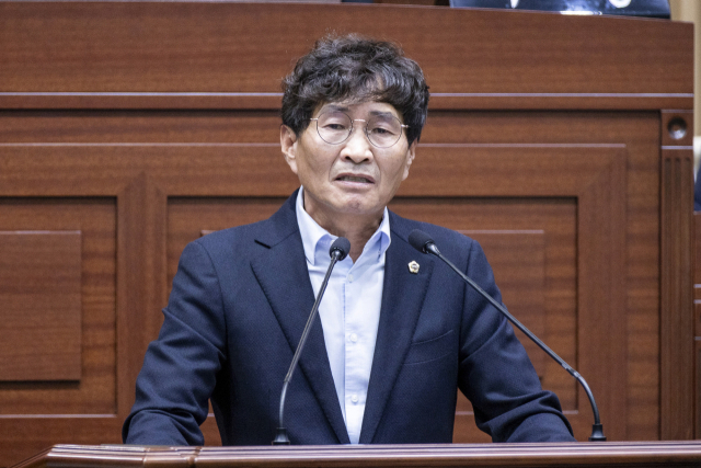 지난 10일 제342회 임시회 제1차 본회의에서 임기진 경북도의원이 5분 자유발언을 통해 정부의 독도 영유권 수호에 대해 소극적인 태도를 비판하고 경북도가 직접 나서줄 것을 촉구했다. 경북도의회 제공