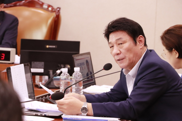 27일 열린 국회 국토교통위원회의 국토교통부 등 종합 국정감사에서 강대식 국민의힘 의원(대구 동구을)이 질의하고 있다. 강대식 의원실 제공
