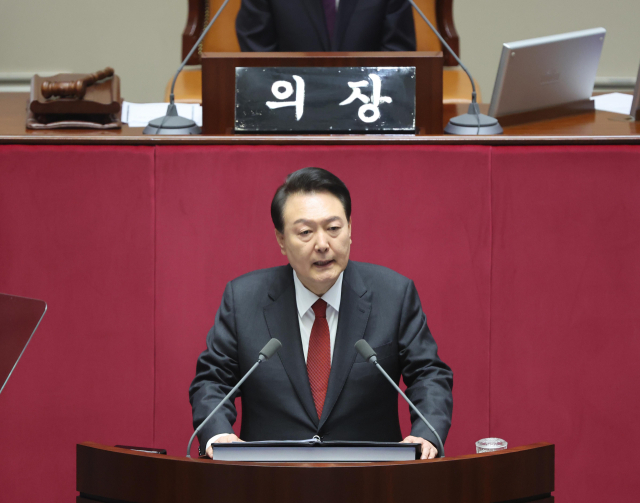 윤석열 대통령이 31일 국회 본회의에서 2024년도 예산안 및 기금운용계획안에 대해 시정연설을 하고 있다. 연합뉴스