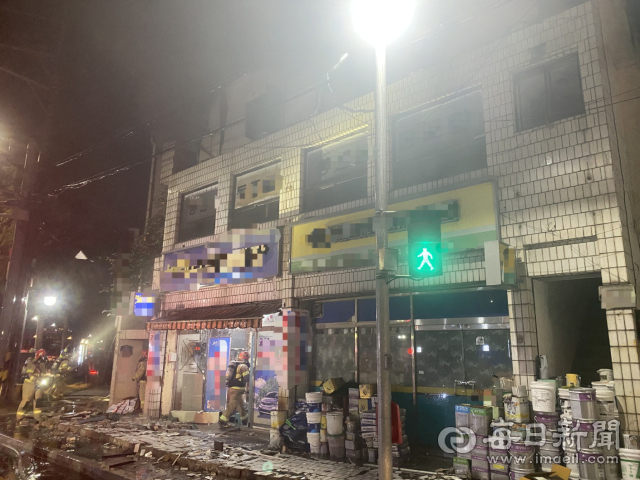 2일 오후 6시 49분쯤 경북 포항시 남구 해도동 한 상가에서 화재가 발생, 80대 남성이 숨졌다. 경북소방본부