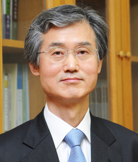 윤석열 대통령이 8일 차기 대법원장 후보자로 조희대 전 대법관(사진)을 지명했다. 연합뉴스