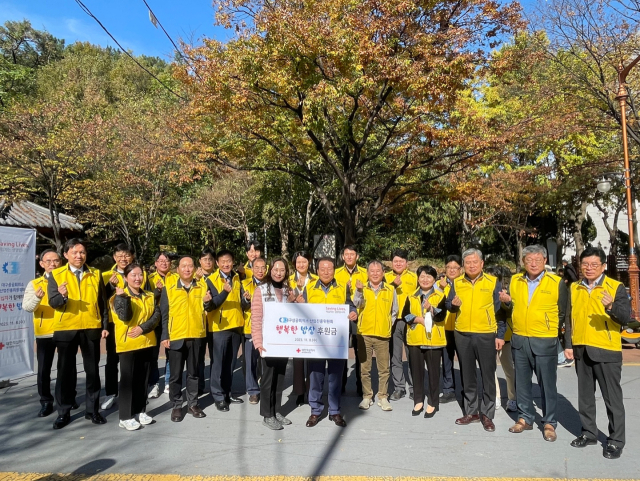 대구상의 산업진흥위원회가 8일 급식봉사를 진행했다. 대구상의 제공