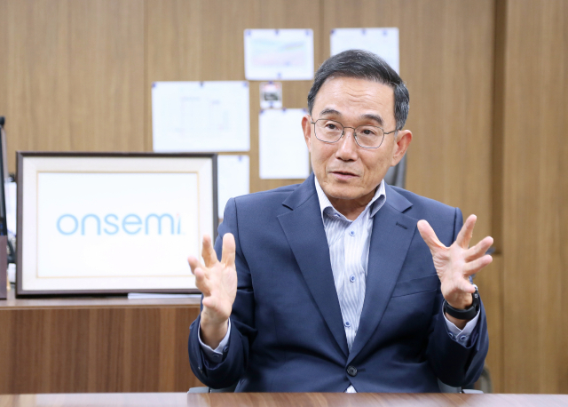 전력반도체와 자동차반도체 시장의 절대 강자가 되겠다는 강병곤 온세미 대표이사는 청년들을 향해 열정과 도전을 당부했다. 이무성 객원기자