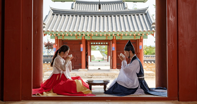 안동지역 대표적 관광지인 월영교와 선성현문화단지가 문체부의