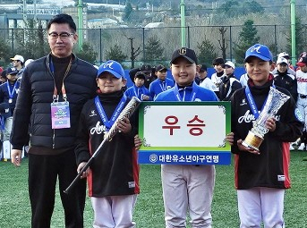 안동시유소년야구단이 창단 3년만에 전국대회에서 우승 2회, 준우승 3회 등 전국 최강팀으로 자리잡고 있다. 안동시 제공
